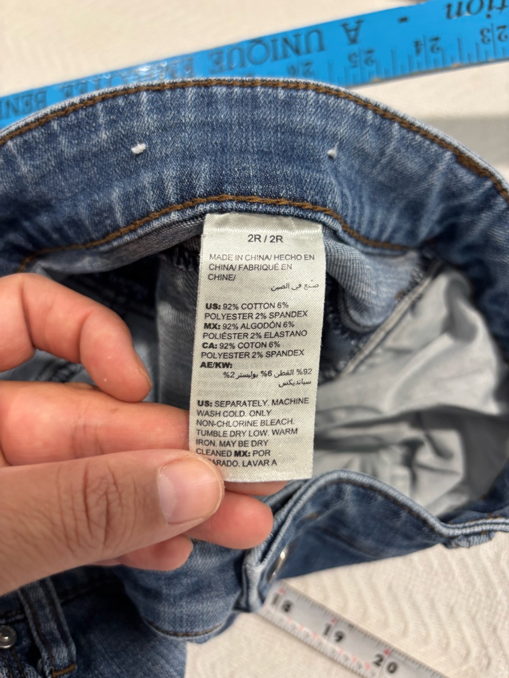 🦋Chico's Medium Blue Cropped Straight Jeans - Picture 10 of 12